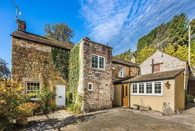 The Artists Loft - A Superb Cottage Sensitively Converted From A Grade II Listed 17Th Century Building Bakewell Extérieur photo