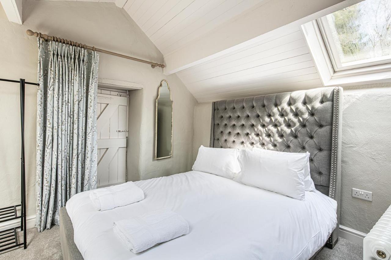The Artists Loft - A Superb Cottage Sensitively Converted From A Grade II Listed 17Th Century Building Bakewell Extérieur photo