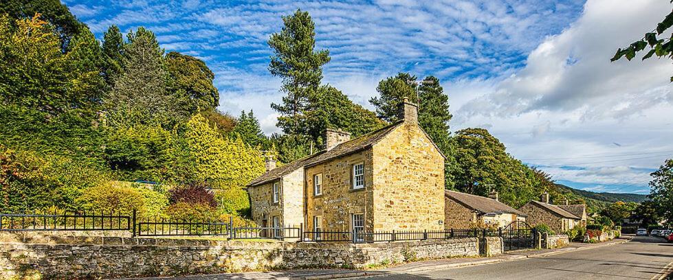 The Artists Loft - A Superb Cottage Sensitively Converted From A Grade II Listed 17Th Century Building Bakewell Extérieur photo